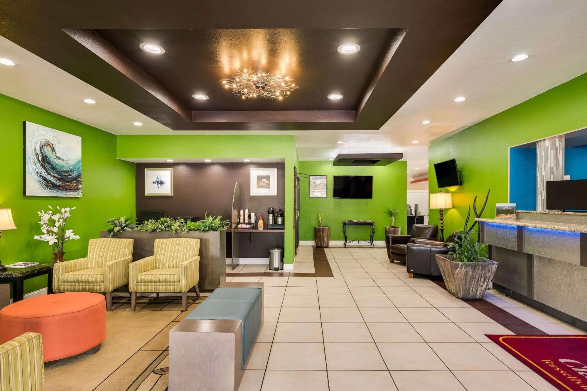 Clarion Inn & Suites Russellville I-40 Exteriör bild